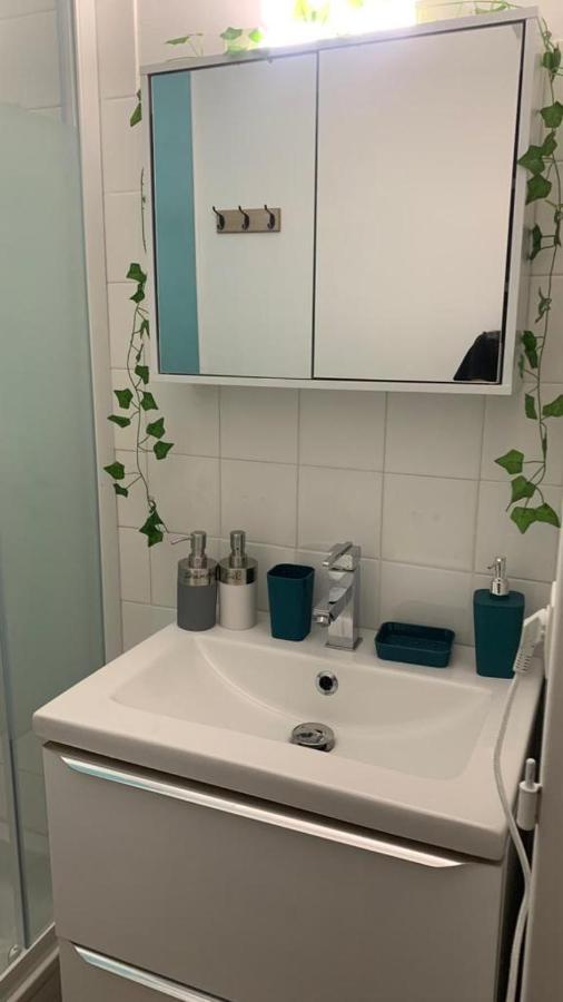 Studio 24M2 Intra-Muros Avignon Luaran gambar