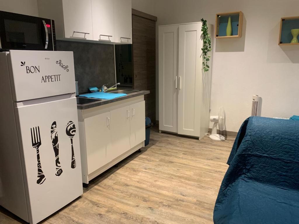Studio 24M2 Intra-Muros Avignon Luaran gambar
