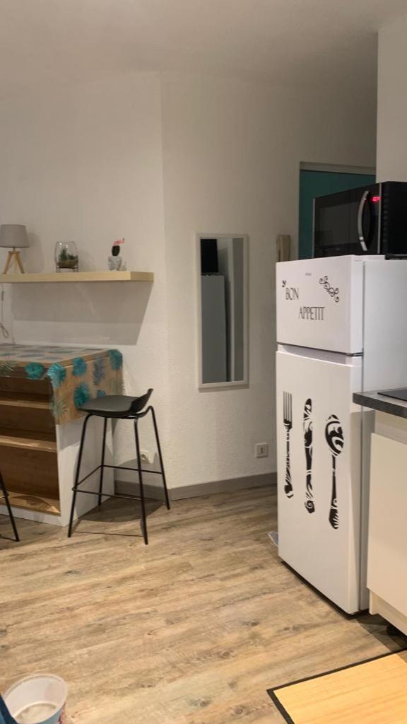 Studio 24M2 Intra-Muros Avignon Luaran gambar