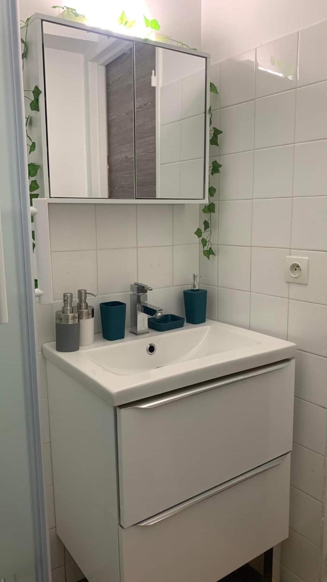 Studio 24M2 Intra-Muros Avignon Luaran gambar