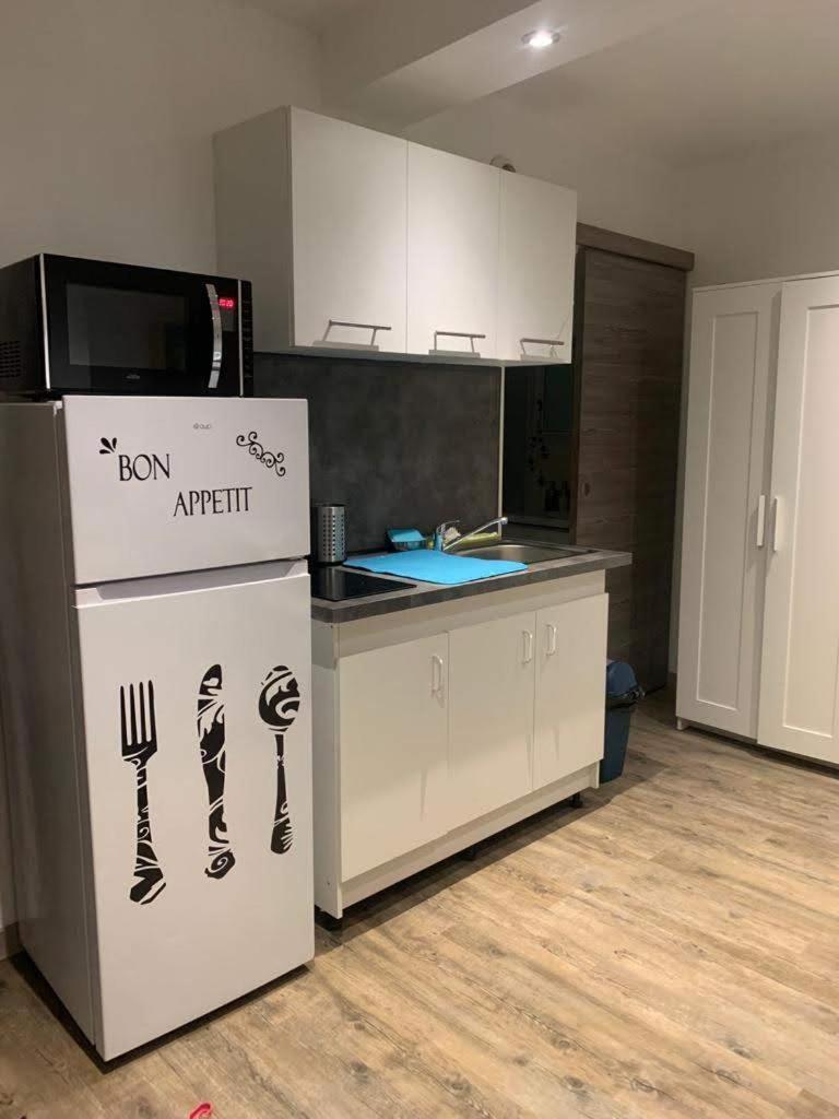 Studio 24M2 Intra-Muros Avignon Luaran gambar